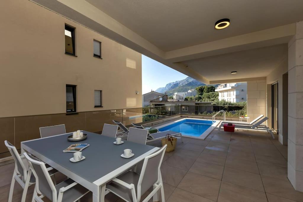Apartman Delux With Private Pool - Makarska Exklusiv ทูแชพี ภายนอก รูปภาพ