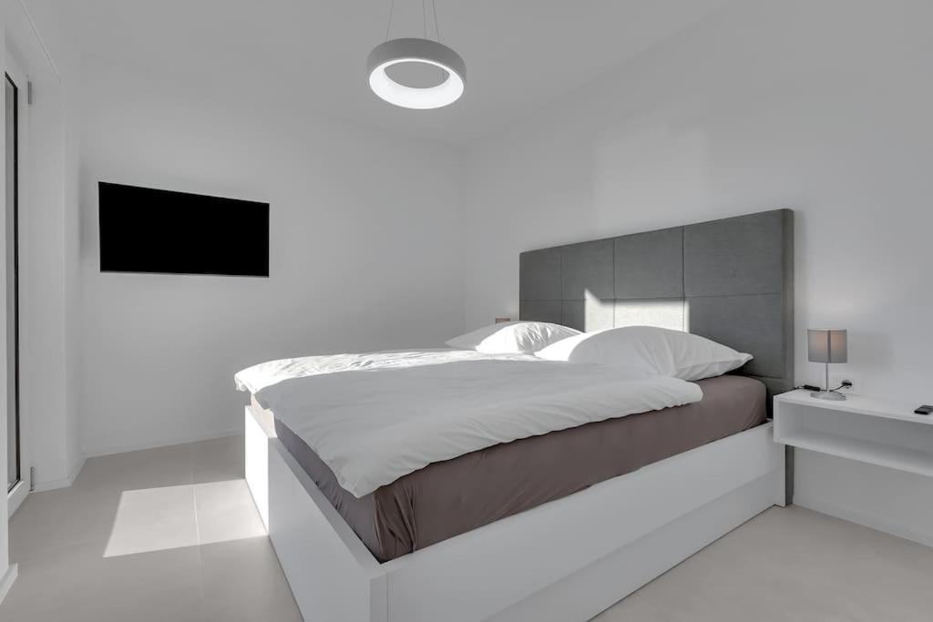 Apartman Delux With Private Pool - Makarska Exklusiv ทูแชพี ภายนอก รูปภาพ