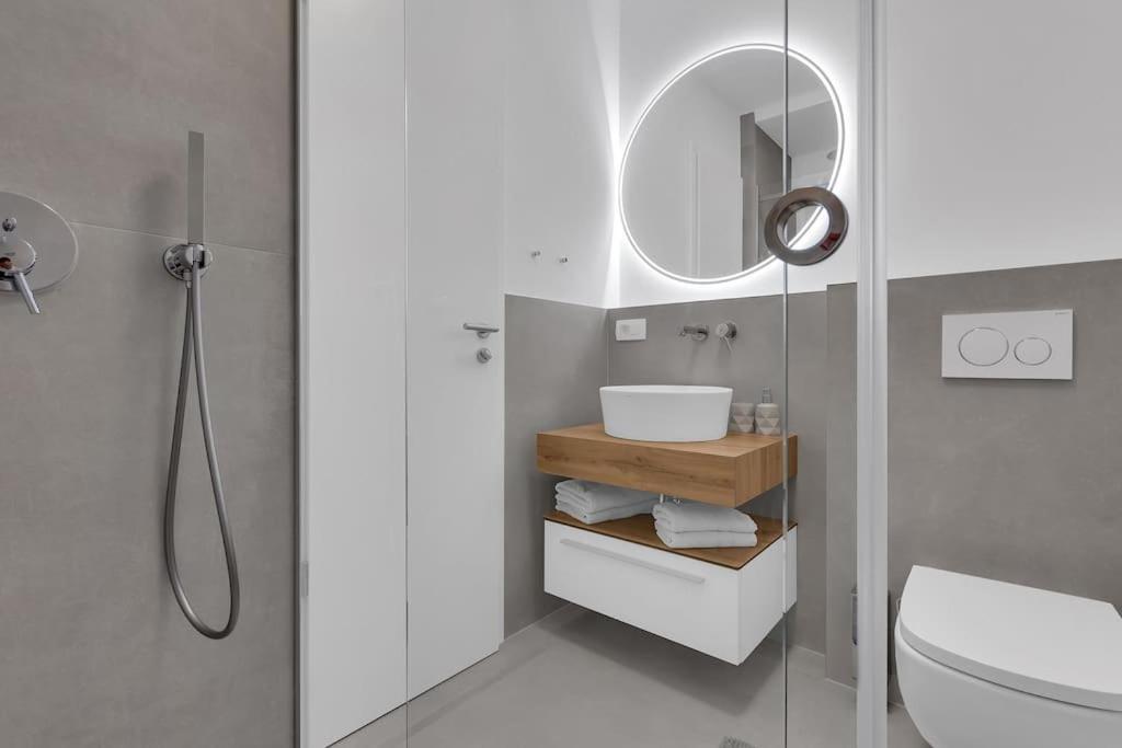 Apartman Delux With Private Pool - Makarska Exklusiv ทูแชพี ภายนอก รูปภาพ